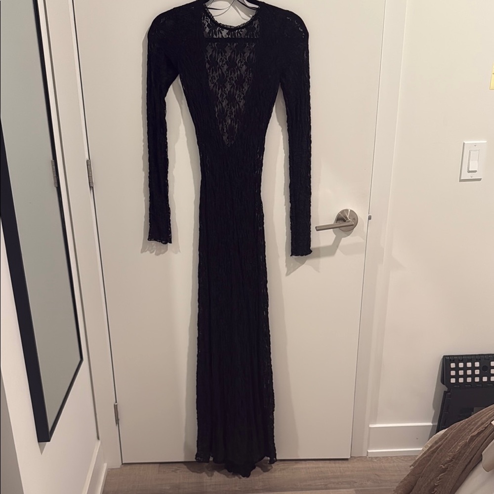 Elegant Black Lace Evening Dress